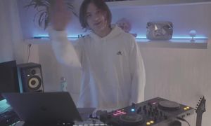 Ивангай: НОВОГОДНИЙ МИКС ИВАНГАЯ / AWEN