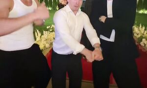 Этому малышу нужна черемша