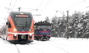 Электропоезд ЭР2-1027 в депо Пяэскюла / ER2-1027 EMU at Pääsküla depot
