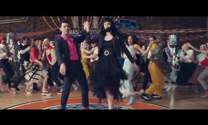 Jonas Brothers - What A Man Gotta Do (клип, 2020)