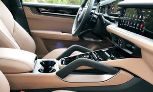 Жаңартылған Porsche Cayenne - әлемдік премьера // QAZ Kolesa.kz