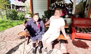 МАМУ ВЫПИСАЛИ ИЗ БОЛЬНИЦЫ. КАК ОНА СЕБЯ ЧУВСТВУЕТ