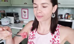 VLOG: Дерутся за котлеты