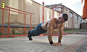 Прокачать ГРУДЬ за 4 Минуты !! (Без Железа и Оборудования)