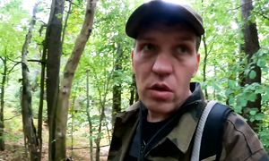 Потный НАРКОША со времён СССР шарился по лесу и раскидывал свои причиндалы.