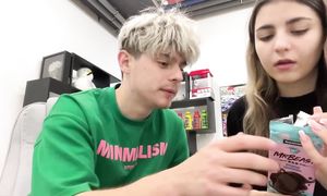 БЛОГЕРЫ ВЫБИРАЮТ ЧТО МЫ БУДЕМ ЕСТЬ 24 ЧАСА ЧЕЛЛЕНДЖ