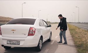 Chevrolet COBALT vs Changan ALSVIN | Кто в чём силён? Гонка таксистов и тест-драйв Kolesa.kz