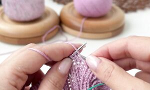 Эластичное красивое закрытие резинки 2x2. Как закрыть петли резинки. Вязание спицами.