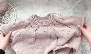 Как же мне понравилась эта пряжа! Вяжу модный джемпер с круглой кокеткой!