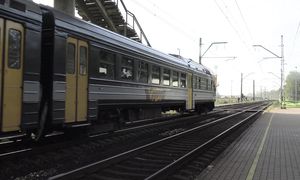 Дизель-поезд ДР1А-210 на о.п. Яняварты  DR1A-210 DMU at Janavarti stop
