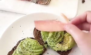 Завтрак идея. Сытный завтрак. Тойымды таңғы ас.