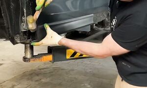 Лайфхак по разборке авто #антонмаляр #разборавто #кузовнойремонт #покраскаавто