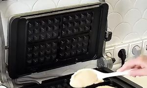 Венские вафли с ягодами. Идея на завтрак. Хрустящие вафли.