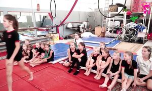 3 и 4 серия реалити-шоу Я гимнастка!. Юмористический сериал о юных гимнастках.