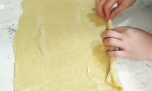 Duxovkasiz tuxum,qatiq boʼlsa 10 minutda tayyor boʻladigan shirinlik .Готовим 10 минут вкусняшки