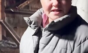 Накормили куриц и собирали яйца