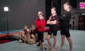 «Барби vs скелета!» 21серия, юмористического сериала «Крутые детки!».