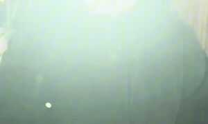 Зимой иногда собакам даём замороженную рыбу. #деньвдеревне