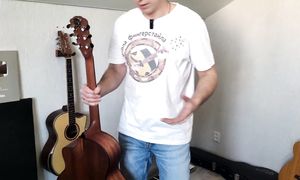 Обзор трех красивейших акустических гитар!