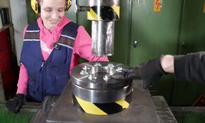 Does Bolt Tightening Pattern REALLY Matter  Hydraulic Press Test!