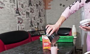 Жена ВЕРНУЛАСЬ ко мне из города в исчезающую деревню! Живем одни в глуши