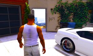 ФРАНКЛИН ҮЙІНІҢ АСТЫНАН СЭММИДІН ҚҰПИЯ БАЗАСЫН ТАУЫП АЛДЫ (GTA V)