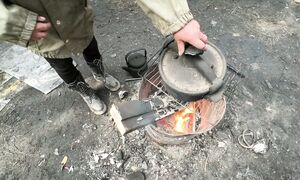 Люди леса.  Мечты Юли… Не хочет жить бомжом Мусорщик. Жизнь в лесу.